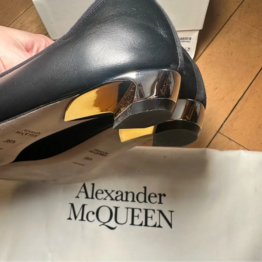 Alexander McQueen Black Armadillo Bow-Detailed Ballet Flats Size 39.5/9.5